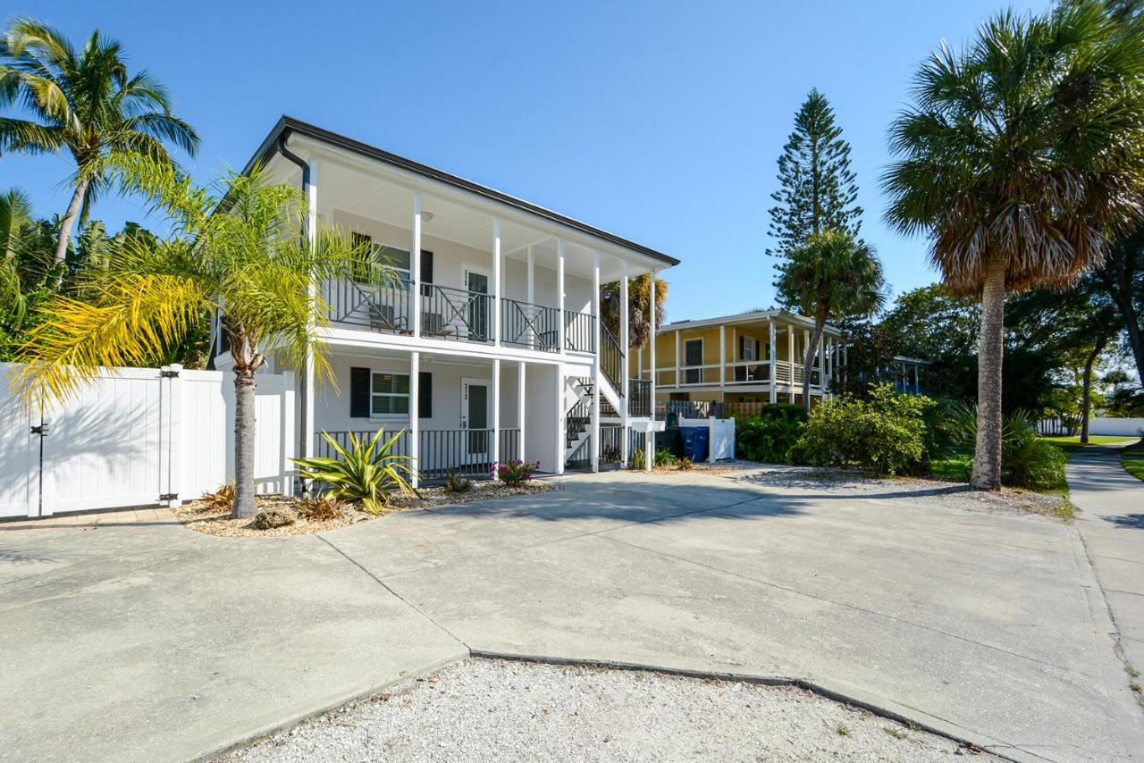 Canal 315 - Right In Siesta Key Village! 외부 사진
