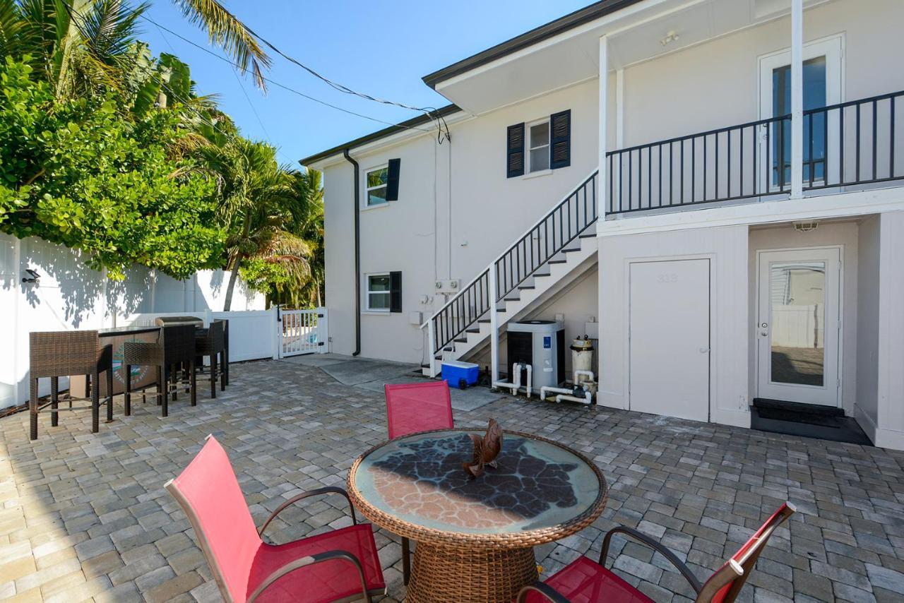 Canal 315 - Right In Siesta Key Village! 외부 사진